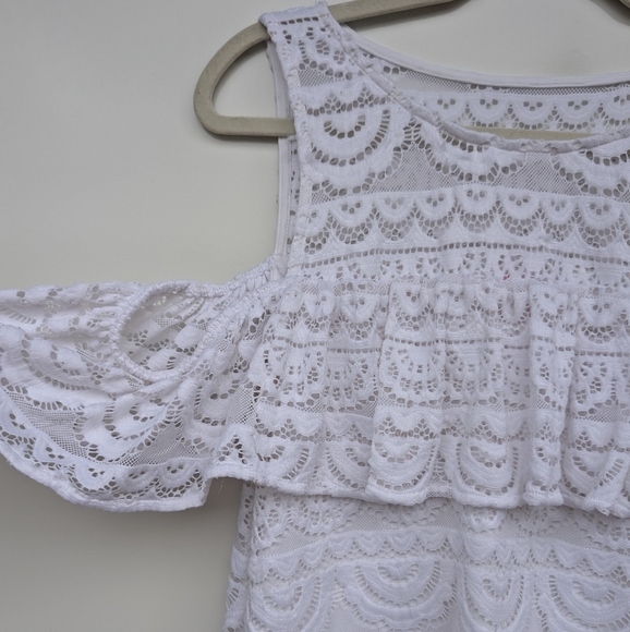 Lilly Pulitzer White Lace Cold Shoulder Ruffle Top Women’s L - Picture 3 of 9